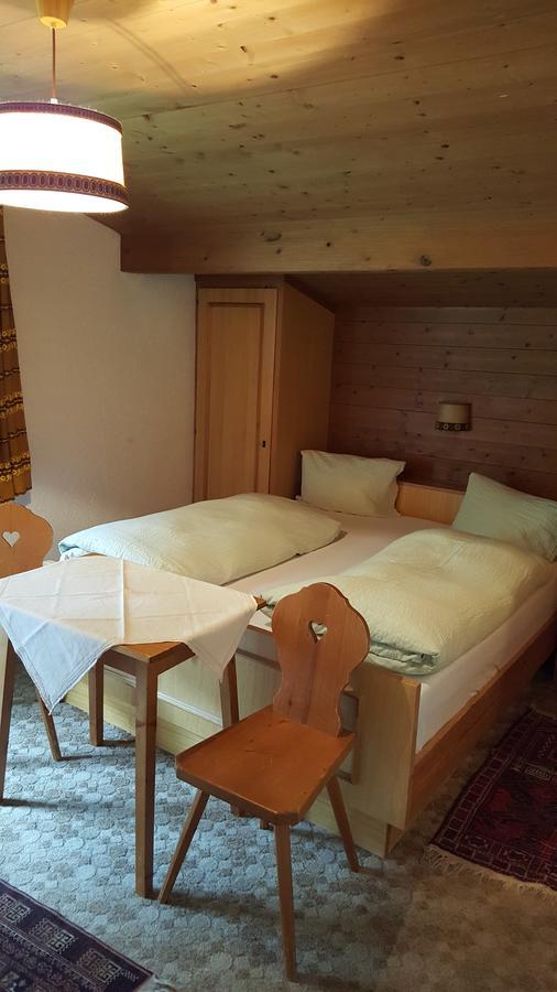 Junser Gasthausl Hotel Tux Buitenkant foto